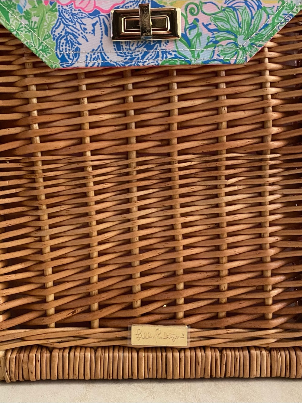 Lily Pulitzer Wicker Rattan Wine Basket Bag Patterned Pink Gold-Tone Accent - Picture 3 of 12